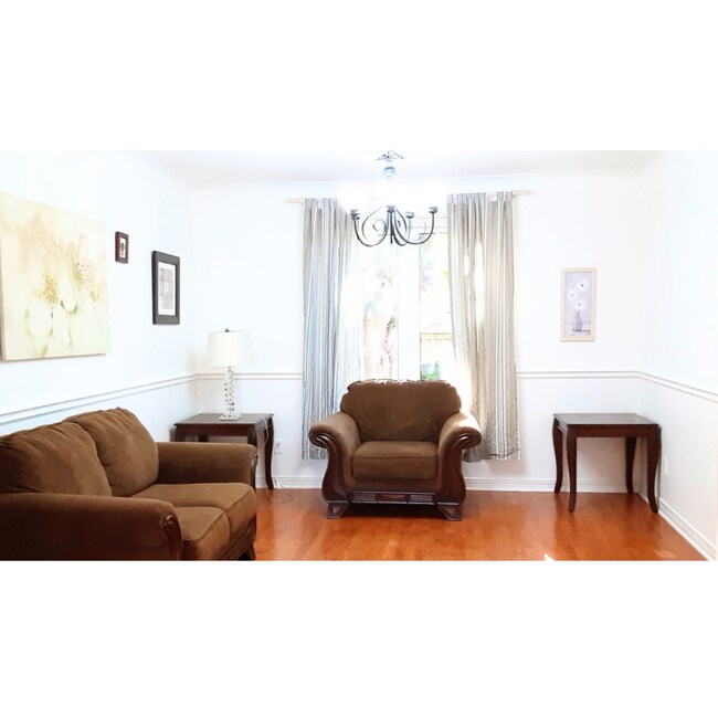 Photo - 5 Lavender Way