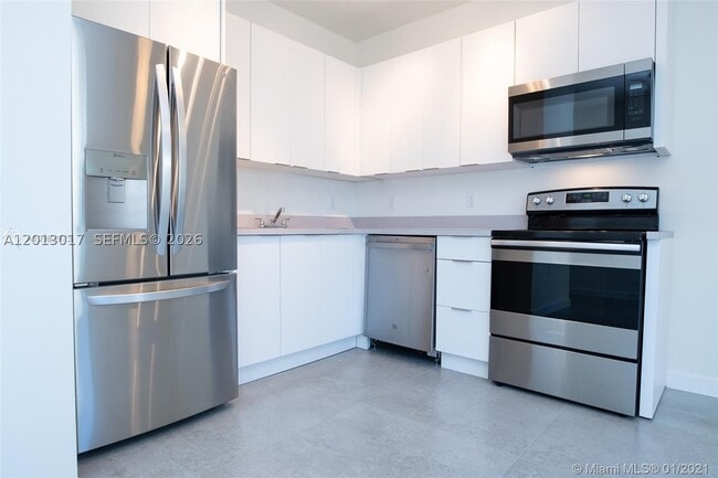 Photo - 120 NE 71st St Unit 3