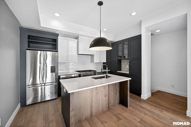 Photo - 2321 Stout St