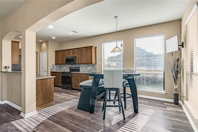 Photo - 3418 Castleton Dr