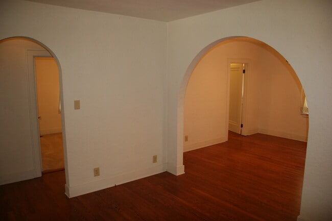 Photo - 215 Lincoln St