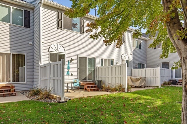 Patio - 15577 Flight Way