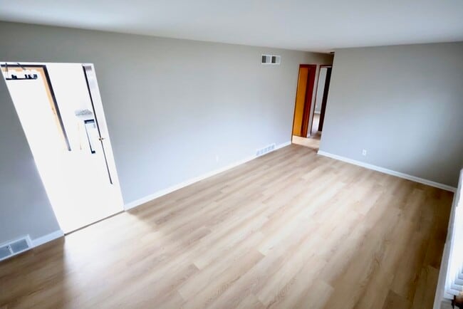 Photo - 2076 Congo St