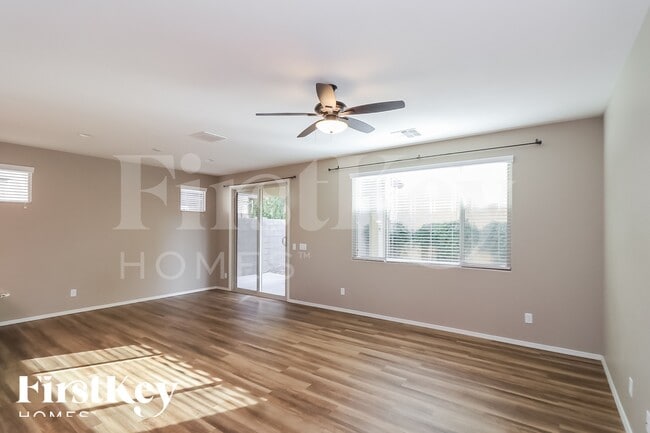 Photo - 5115 E Greenway St