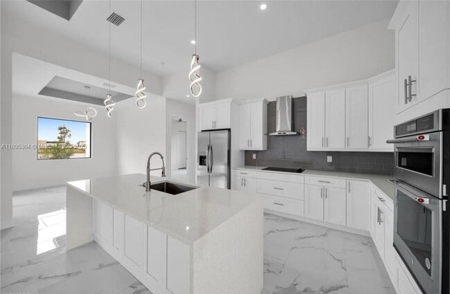 Photo - 50 NE 4th St