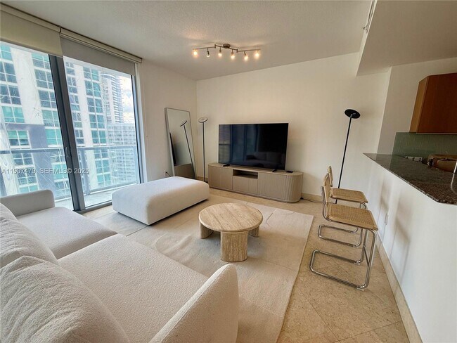 Building Photo - 1050 Brickell Ave Unit 2212