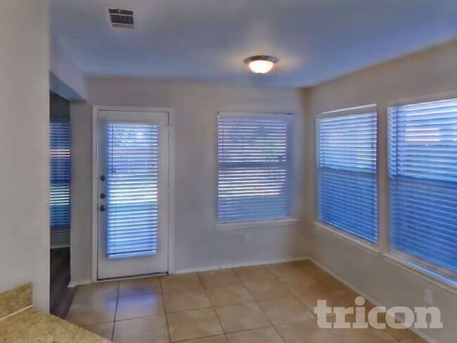 Photo - 1701 Pecan View Dr