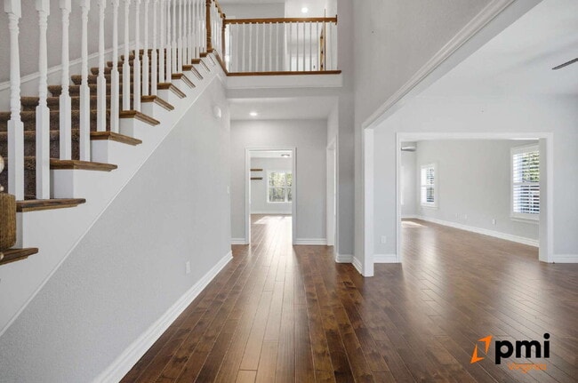 Photo - Stunning 5 Bedroom Waterfront Home with 2 car garage