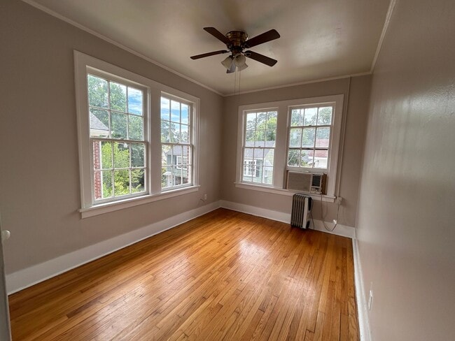 Photo - 743 1/2 Ratcliff St