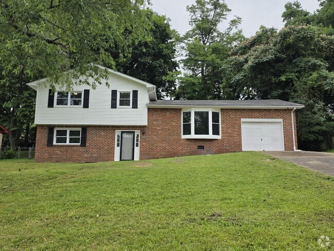 Building Photo - 2809 Brett Rd NW Rental