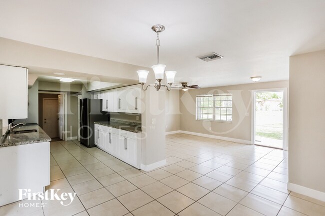 Photo - 8710 SW 200th St