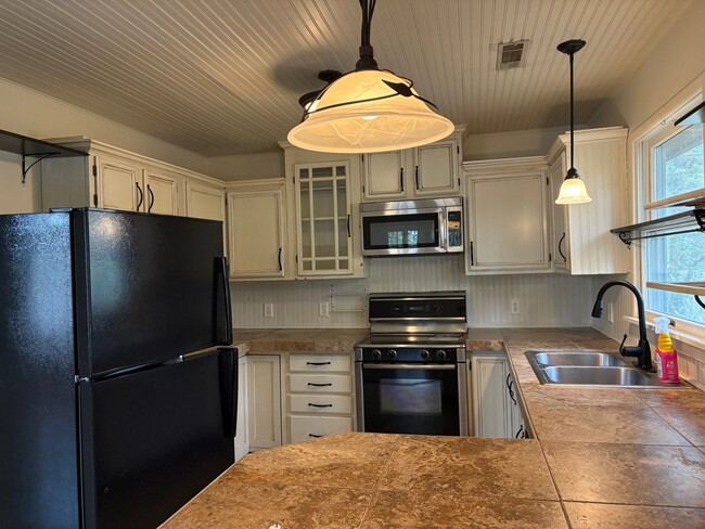 Photo - 3 Bedroom 2 Bath Home in Colington