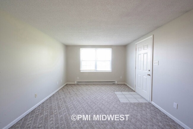 Photo - 1710 S Market St