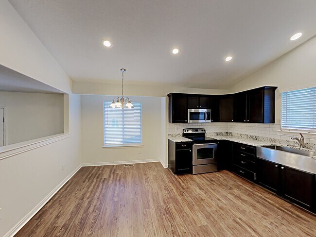 Photo - 7898 Cochise Way