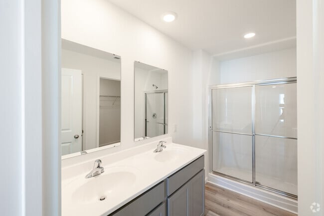 3BR, 2BA - 1,498SF - Unit B - Bathroom