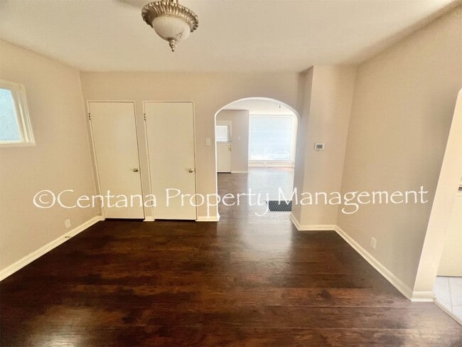 Photo - Beautiful 1 bedroom in a duplex!