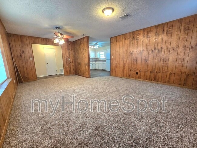 Photo - 3230 Palmdale Ave