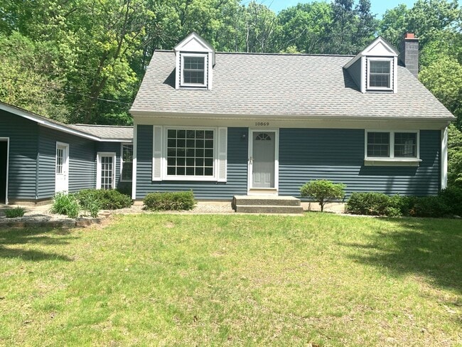 4 bedroom home in Lowell Schools! - 4 bedroom home in Lowell Schools!