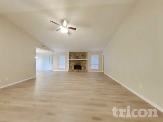 Photo - 1527 Flat Rock Rd