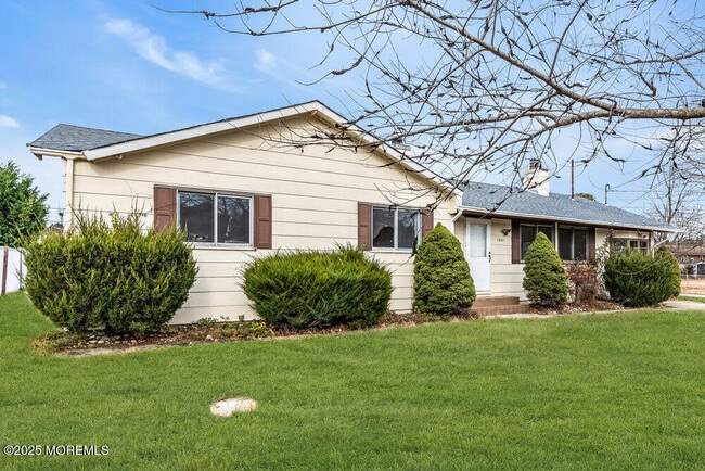 Photo - 1841 2nd Ave