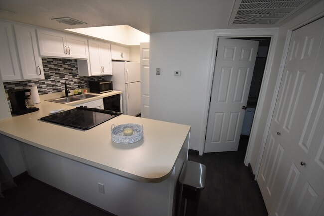 Photo - 1200 E River Rd