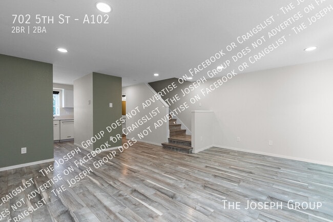 Photo - 702 5th St Unidad A102
