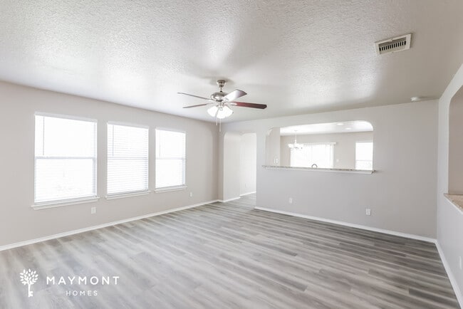 Photo - 11233 Forest Pass Ct