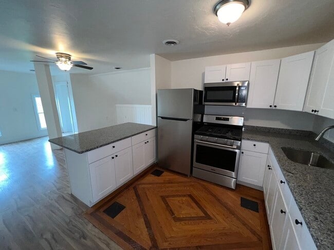 Building Photo - 785 N Montello St Unit 6 Rental