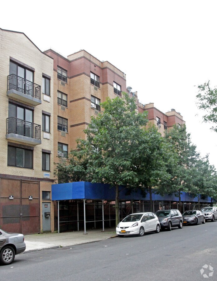 Photo - 106 Gerry St