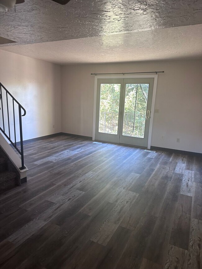 Photo - 1750 Hitching Post Dr Unit 13