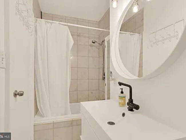 Photo - 1835 Mintwood Pl NW