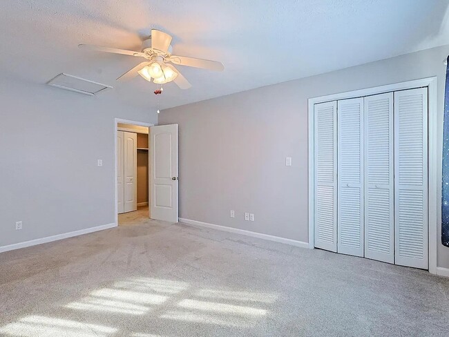 Photo - 718 Juniper Dr Unidad B