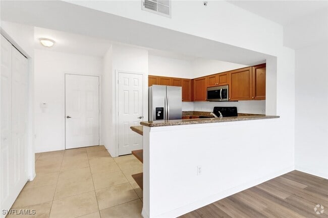 Building Photo - 20201 Estero Gardens Cir Unit 106 Rental