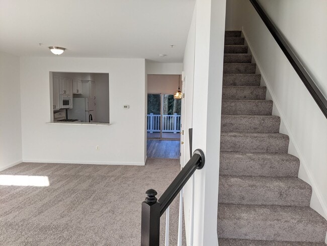 6516 Daytona Ct Unit F-203