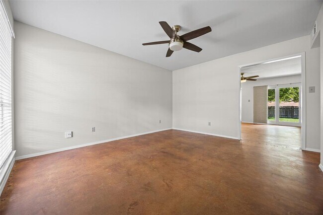 Photo - 9911 Dorset Dr