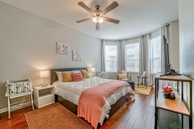 Photo - 7575 Kirby Dr Condo Unit 3208