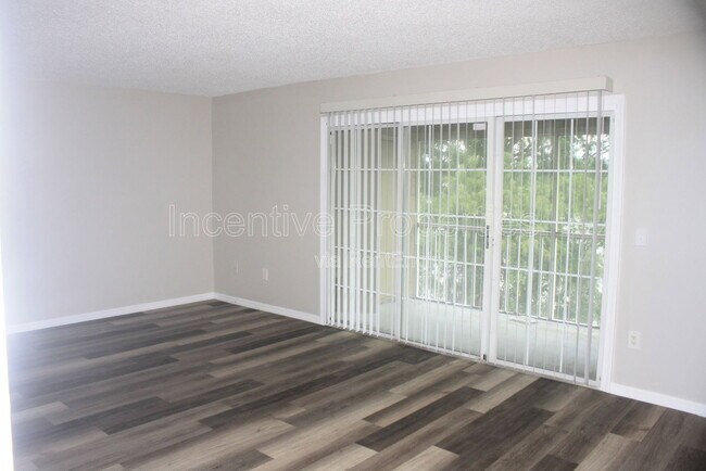 Photo - 4176 Versailles Dr Unit D