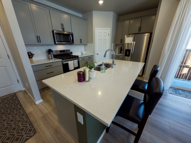 Photo - 752 N Shawnee St