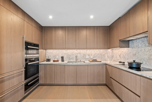 Photo - 2025 Ave of the Stars