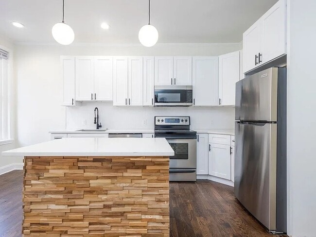 Building Photo - 1947 N 30th St Unit -