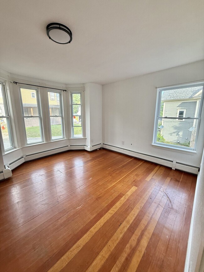 55 Cottage St Unit 1