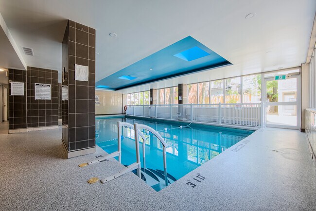 Photo - Eastmount Apartments