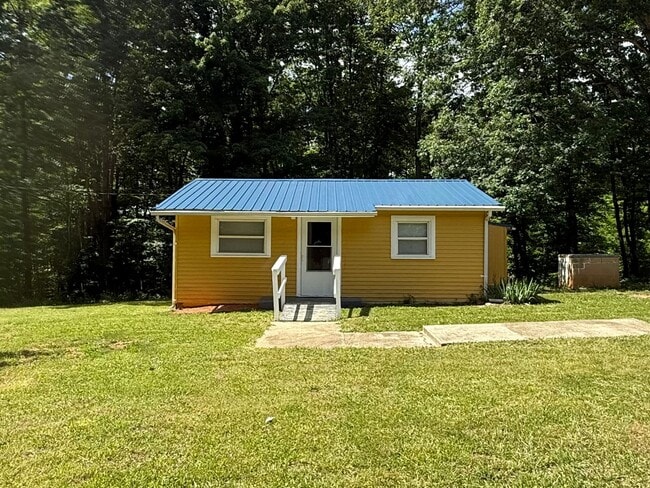Photo - One Story House in Madison Heights