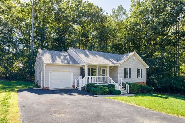 Photo - 3 Bedroom/2 Bath Rancher in the North Ches...