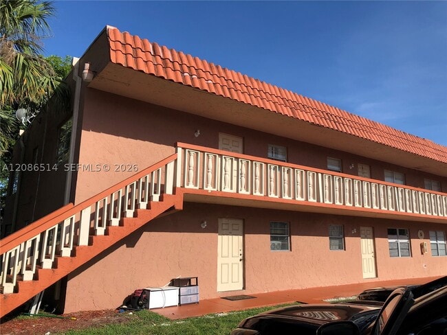 Building Photo - 7830 Northwest 33rd Street Unit 505
