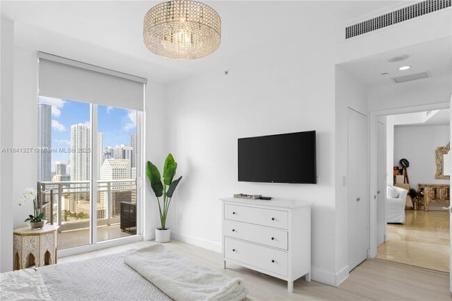 Photo - 901 Brickell Key Blvd Unit 3301