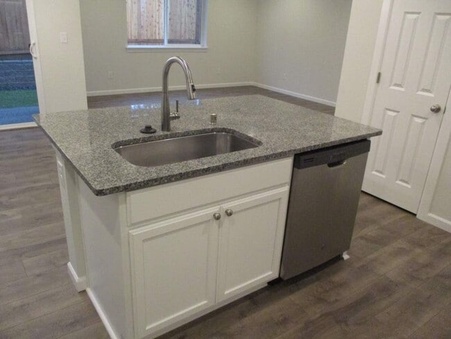 Photo - 3 Bedroom, 2.5 Bathroom Andasio Villiage H...