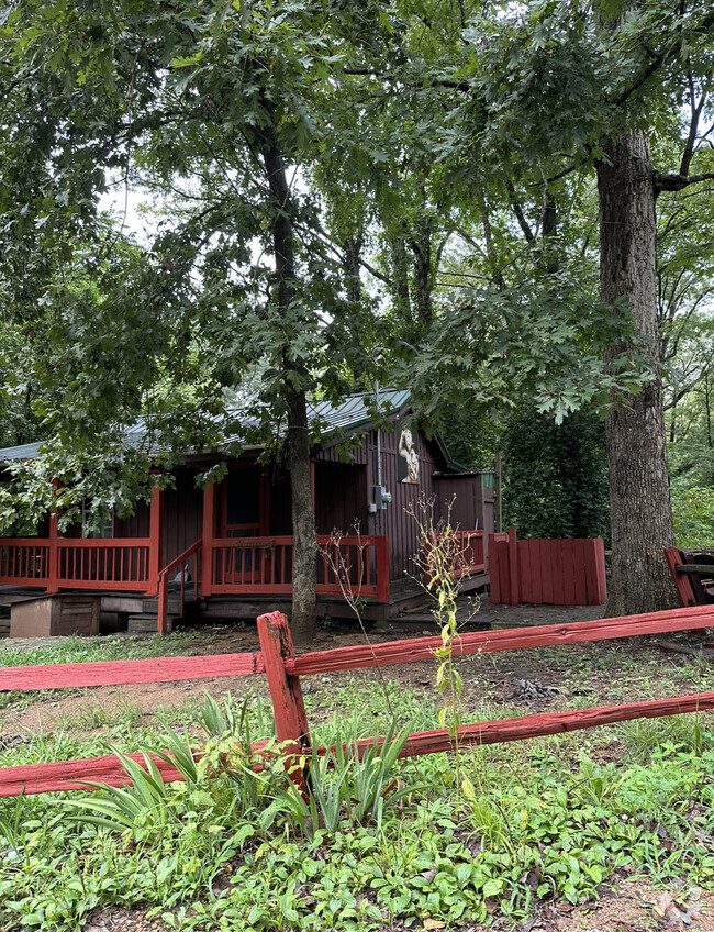 Building Photo - 456 Pentecostal Campground Rd Rental