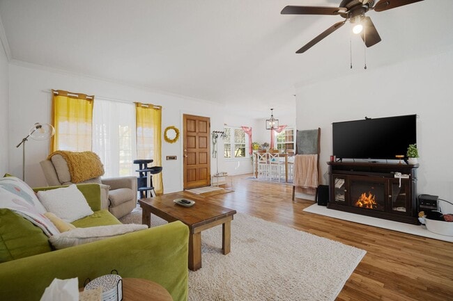 Photo - Charming 3 Bedroom House in Park Hill