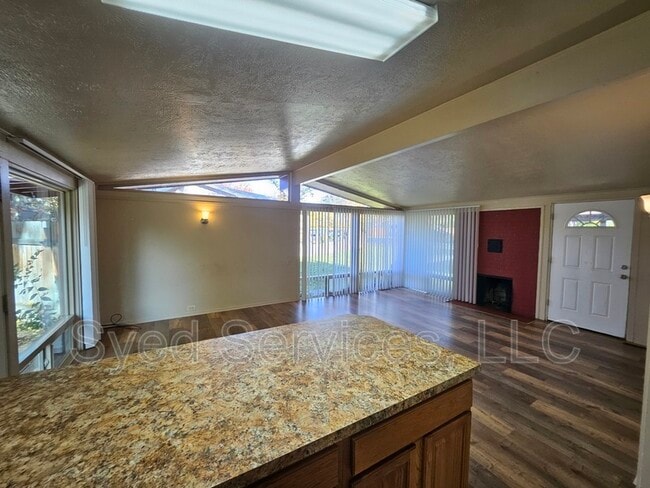 Photo - 1919 S Orchard St